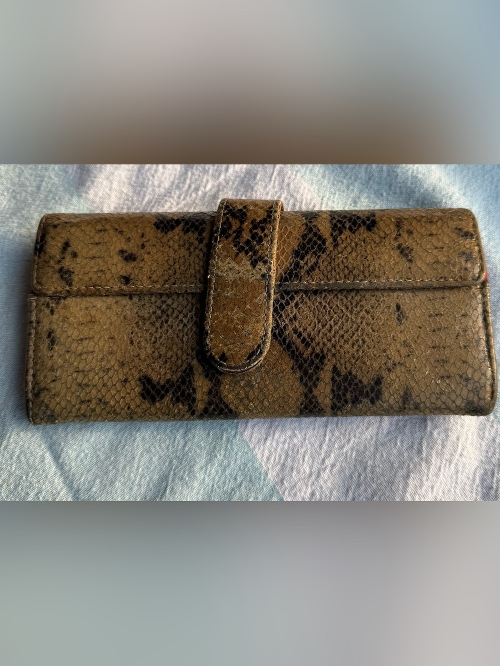 Hobo Vintage Snakeskin Continental Snap Wallet Red Lining